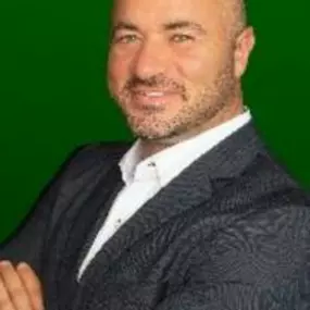 Bild von DEVK Versicherungen: Emayat Wahab