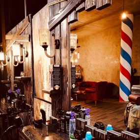 Barber Syndicut Böblingen steht für die besten Haar- und Bartschnitte in gemütlicher Atmosphäre. Unsere Mission ist es aus deinem Barbershop-Besuch ein Erlebnis zu machen.