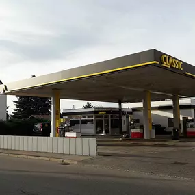 CLASSSIC Tankstelle Burgstädt