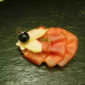 Metzgerei Denzel, Singen, Halbes Brötchen mit Schwarzwälder