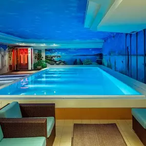 Pool - indoor