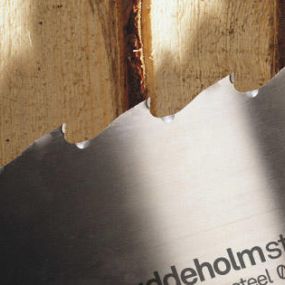 Stanzmesvoestalpine Precision Strip in Böhlewerk - Holzbandsägen