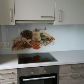 Mager Glas GesmbH - Individuell gestaltete Küchenrückwand