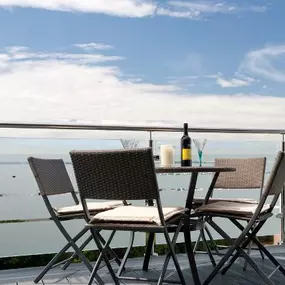 Mager Glas GesmbH - Terrassengeländer mit Sichtschutz