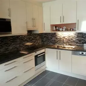 Mager Glas GesmbH - Küchenrückwand mit bedruckter Folie