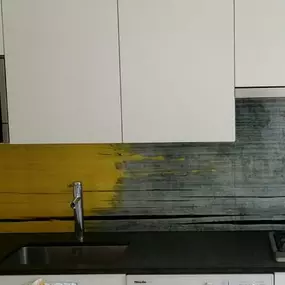 Mager Glas GesmbH - Küchenrückwand mit Folie in Holz - Lack Optik