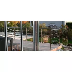 Mager Glas GesmbH - Terrassengeländer in Edelstahl.