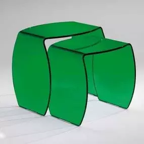 Mager Glas GesmbH - Beistelltisch aus 10 mm starkem gebogenem Glas, verfügbar in Klarglas oder in lackierter Ausführung in den Farben: Weiß, Schwarz, Rot, Blau, Grün, Braun, Gelb und Grau in den Maßen 40 x 41 x 34