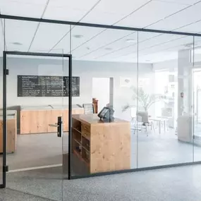 Mager Glas GesmbH - quint-it - Raumlösung mit Profil