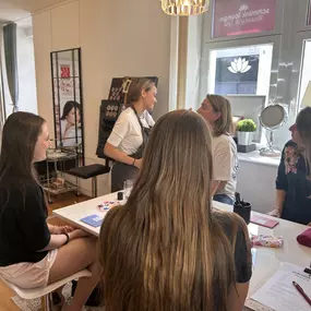 Bild von Schmink Lounge Beauty & Spa Meilen