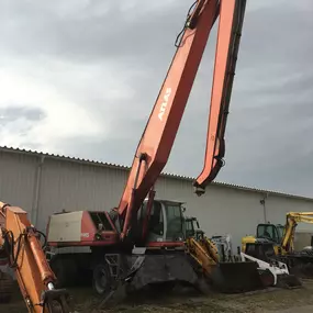Eisenwagen Baumaschinen in Himberg - Fahrzeuge