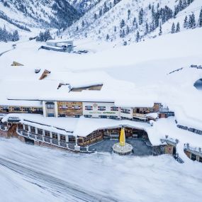 Alpensporthotel Mutterberg  Außenansicht