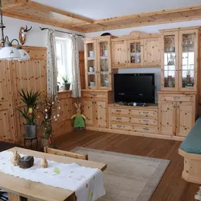 Bild von Gerhard Gwechenberger Bau u. Möbeltischlerei