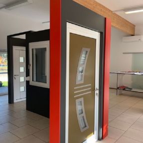 Fenstertreff PASIC GmbH stabil-Fenster und Türen
