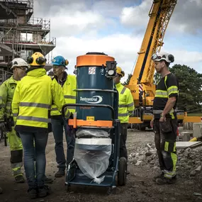 Industriestaubsauger von Dustcontrol für Baustellen und Sanierung