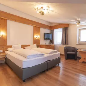 Hotel Garni Helvetia in 6561 Ischgl - Doppelzimmer