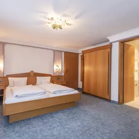 Hotel Garni Helvetia in 6561 Ischgl - Doppelzimmer