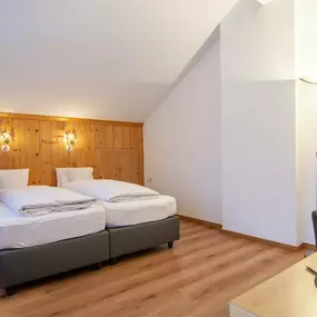 Hotel Garni Helvetia in 6561 Ischgl - Doppelzimmer