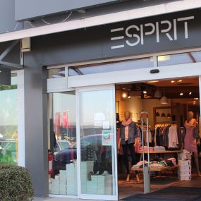 Esprit Store Horn - Aussenansicht