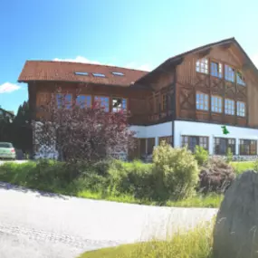 Zahnarzt Dr. Jarmil Marek, 4272 Weitersfelden