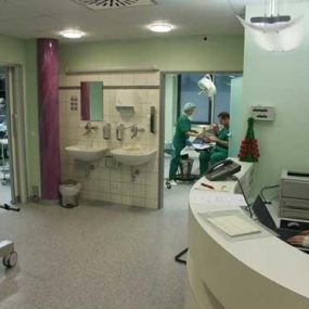 Operationssaal mit Vorraum im Medicent Baden
