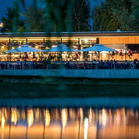 deck47 - Restaurant - Bar