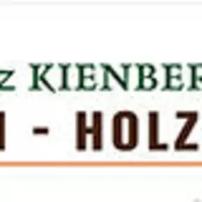 FRANZ KIENBERGER – IHR ZIMMERER IM SALZKAMMERGUT IN SALZBURG
Als gelernte und erfahrene Zimmerer im Salzkammergut bei Salzburg bauen wir Häuser und landwirtschaftliche Gebäude aus dem natürlichen Baustoff Holz. Firmenchef Franz Kienberger und sein qualifiziertes Team von acht Mitarbeitern unterstützen Sie von der Beratung über die Planung bis zur Errichtung Ihres neuen Hauses mit viel Einsatz und Know-how. Ihre langjährige Erfahrung im Holzbau macht uns zu einem zuverlässigen Partner für Ihr Pro