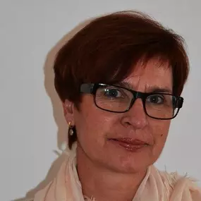 Dr. Barbara Schnell