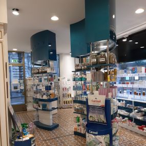 Bild von Centrale Küng SA - Farmacia Lugano