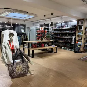Alton Schuh - Mode - Sport - in Feldkirch - Innenansicht
