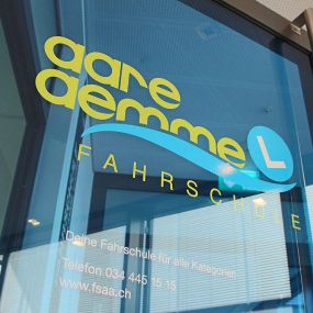 Eingang zur Fahrschule Aare-Aemme GmbH