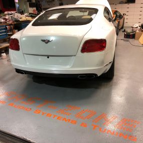 Bentley Continental GT in Diamond White komplettfoliert