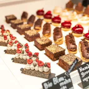 Horak Lukas - N°11 Eissalon | Patisserie
