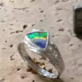 Opalschmuck/reine Handarbeit - 14 kt Weßgold Opal