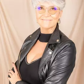 Herzlich Willkommen
Mein Name ist Sandra Tellenbach.
Ich bin Deine Antiaging Spezialistin im Raum Bern.
Bei mir ist Deine Haut in besten Händen.