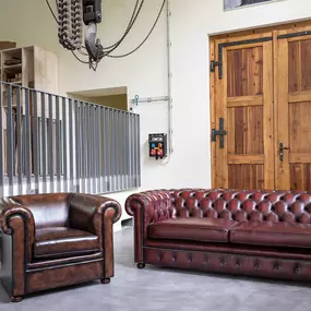 Chesterfield Sofa 3er The Royal Kollektion, Sessel ohne Kapitunierung