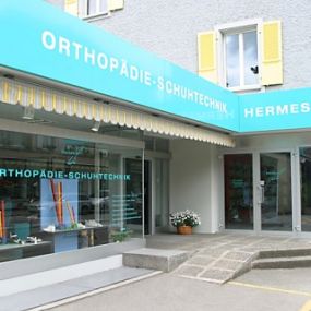 Willkommen in der Schuhwelt von Hermes
Orthopädische-Serienschuhe