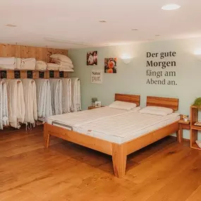 Bild von Hüsler Nest Lungern - Bettwaren und Möbel