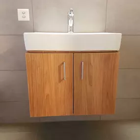 Badezimmermöbel