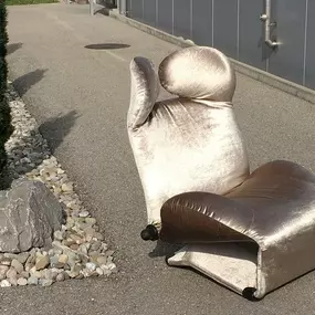 Cassina Sessel Wink überziehen in Veloursstoff beige, perlenfarbig glänzend