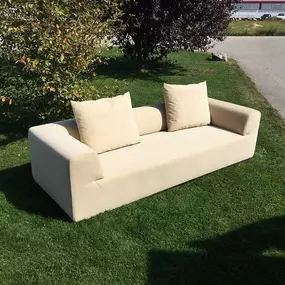 Sofa Rolf Benz Freistil neu beziehen in Alcantara sand