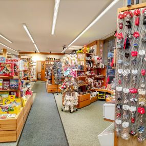 Swiss Made Shop Wengen, Souvenirs, Kuckucksuhren und Haushaltartikel