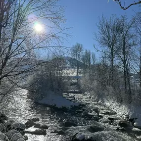 Dort wo die kleine und die grosse Simme zusammenfliessen, mit Blick auf den Rinderberg