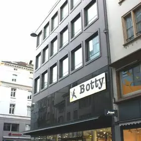 Umbau Geschäftshaus Botty