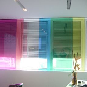 Glasvorhang bunte Gläser farbige Gläser Verbundsicherheitsglas Sicherheitsglas