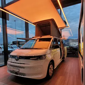 New VW California im Showroom hoffmann automobile in Aesch