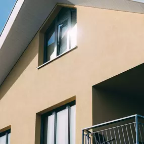 Willkommen bei Kilcher Bauunternehmung! Wir sind Ihr zuverlässiger Partner für Bauvorhaben aller Art. Mit jahrzehntelanger Erfahrung und einem engagierten Team von Experten stehen wir Ihnen bei der Realisierung Ihrer Bauprojekte zur Seite.

Als Bauunternehmung legen wir größten Wert auf Qualität, Effizienz und Kundenzufriedenheit. Unser erfahrenes Team arbeitet mit höchster Präzision und Professionalität, um Ihre Visionen in die Realität umzusetzen. Egal, ob es um Neubauten, Umbauten, Renovierun