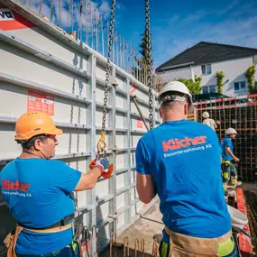 Willkommen bei Kilcher Bauunternehmung! Wir sind Ihr zuverlässiger Partner für Bauvorhaben aller Art. Mit jahrzehntelanger Erfahrung und einem engagierten Team von Experten stehen wir Ihnen bei der Realisierung Ihrer Bauprojekte zur Seite.

Als Bauunternehmung legen wir größten Wert auf Qualität, Effizienz und Kundenzufriedenheit. Unser erfahrenes Team arbeitet mit höchster Präzision und Professionalität, um Ihre Visionen in die Realität umzusetzen. Egal, ob es um Neubauten, Umbauten, Renovierun
