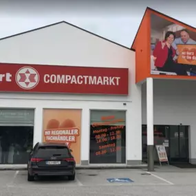 Expert Compactmarkt, Obertrum - Aussenansicht