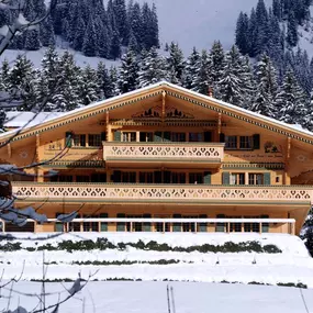 Burri Zimmerei & Chaletbau Lauenen